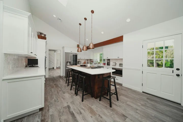 Cuisine ouverte d’un logement