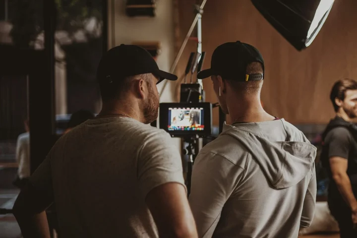 Équipe de tournage en coulisses
